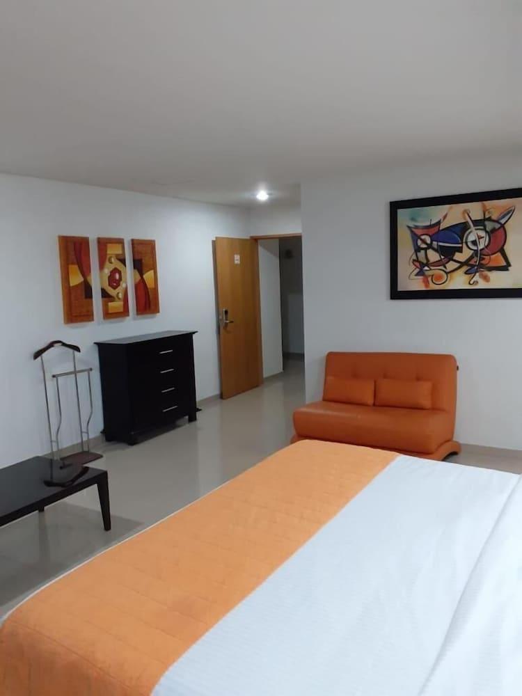 Hotel CEO Morelia Buitenkant foto